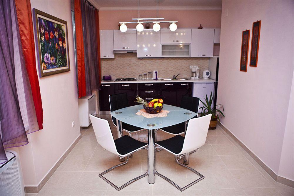 Split Apartments Peric Exteriér fotografie