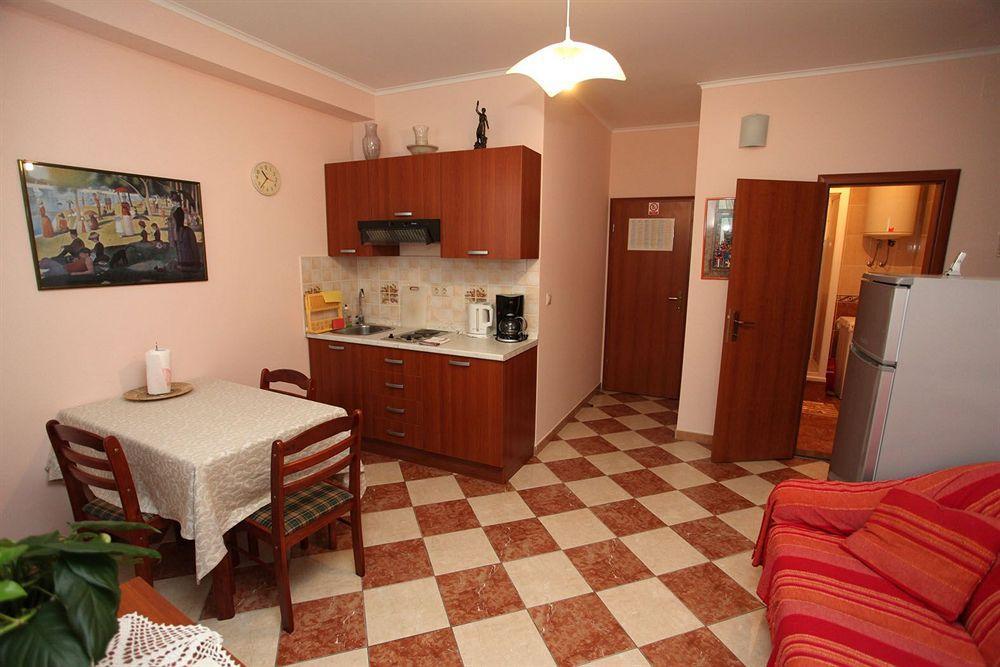 Split Apartments Peric Exteriér fotografie