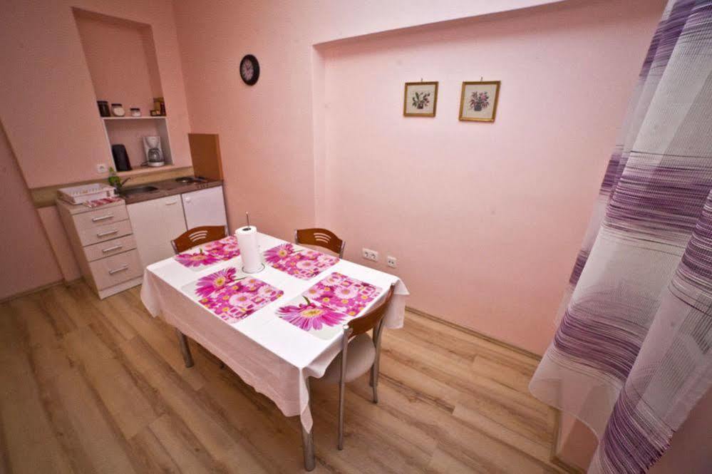Split Apartments Peric Exteriér fotografie